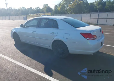 2007 Toyota Avalon Limited z USA, uszkodzony, nr VIN 4T1BK36B47U224142